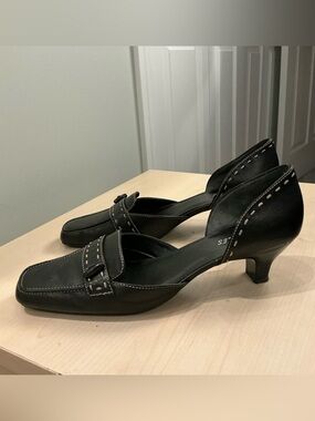 Aerosoles leather heels